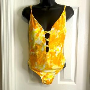 Jessica Simpson One Piece / NWT